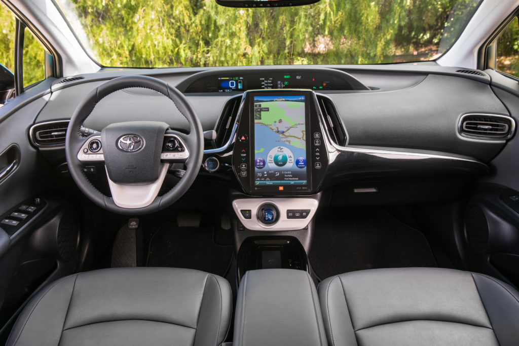 2017 Toyota Prius PrimeAdvanced interior