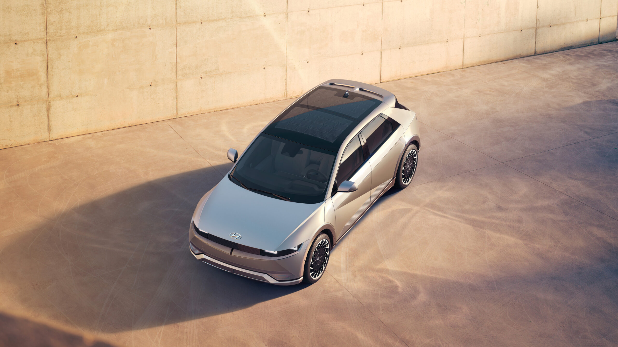 2022 Ioniq 5 top view.